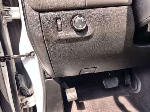 Used 2020 Chevrolet Colorado LT w/ Safety Package image 28