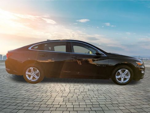 Used 2020 Chevrolet Malibu LS image 4