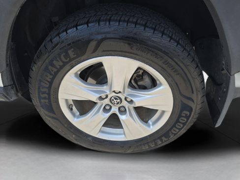 Used 2019 Toyota RAV4 XLE w/ Protection Package AWD/4WD image 24