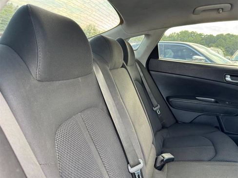 Used 2019 Kia Optima LX image 17