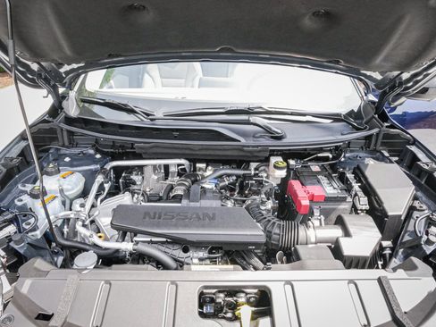 Used 2026 Nissan Rogue Dark Armor FWD image 33