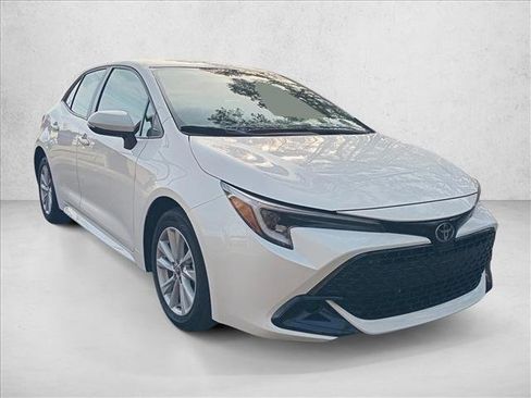 Used 2024 Toyota Corolla SE image 6