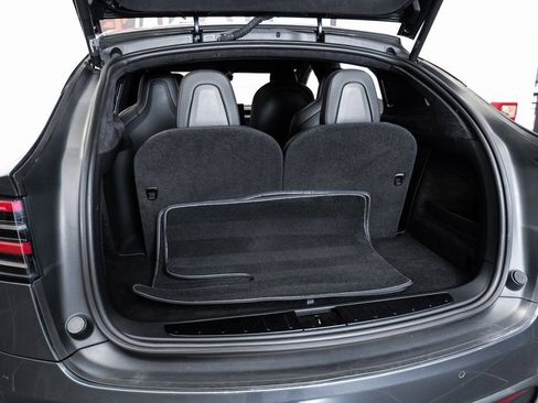 Used 2023 Tesla Model X Plaid image 54