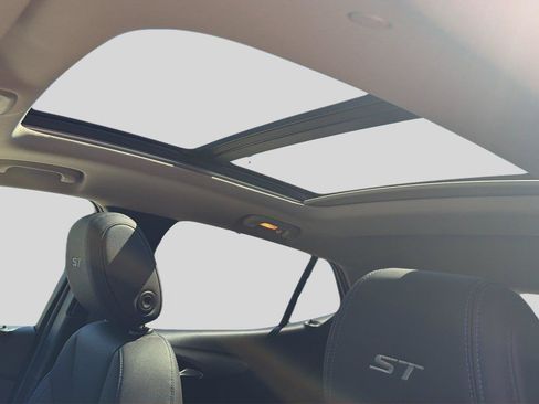 New 2026 Buick Encore GX Sport Touring w/ Advanced Technology Package AWD/4WD image 11