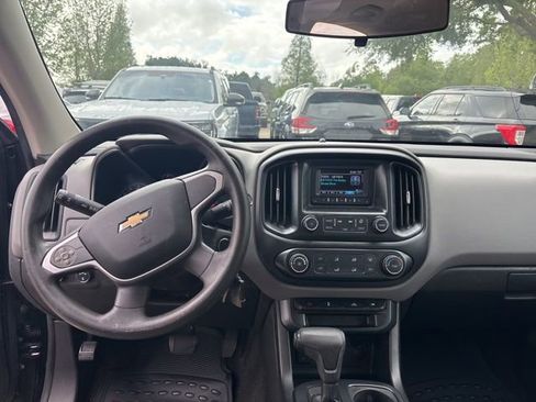 Used 2017 Chevrolet Colorado W/T w/ WT Convenience Package image 11