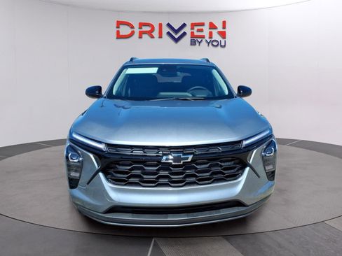 New 2026 Chevrolet Trax LT w/ Driver Confidence Package image 9