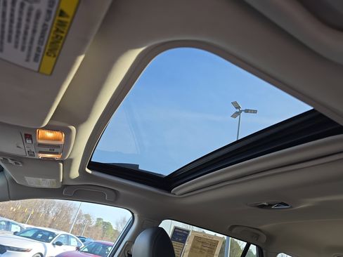 Used 2016 Subaru Outback 2.5i Limited image 28