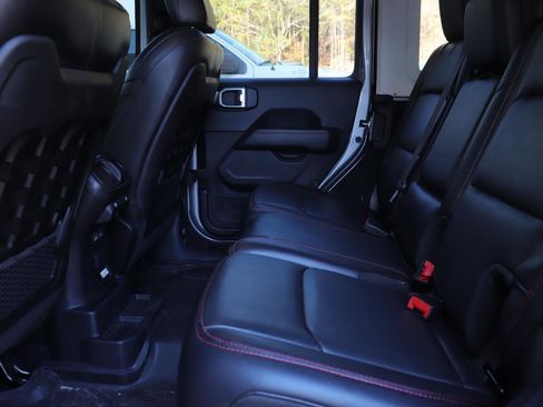 Used 2019 Jeep Wrangler Unlimited Rubicon image 13