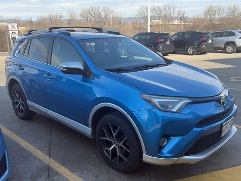 Used 2016 Toyota RAV4 SE image 15