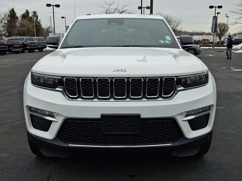 Certified 2023 Jeep Grand Cherokee Limited image 2