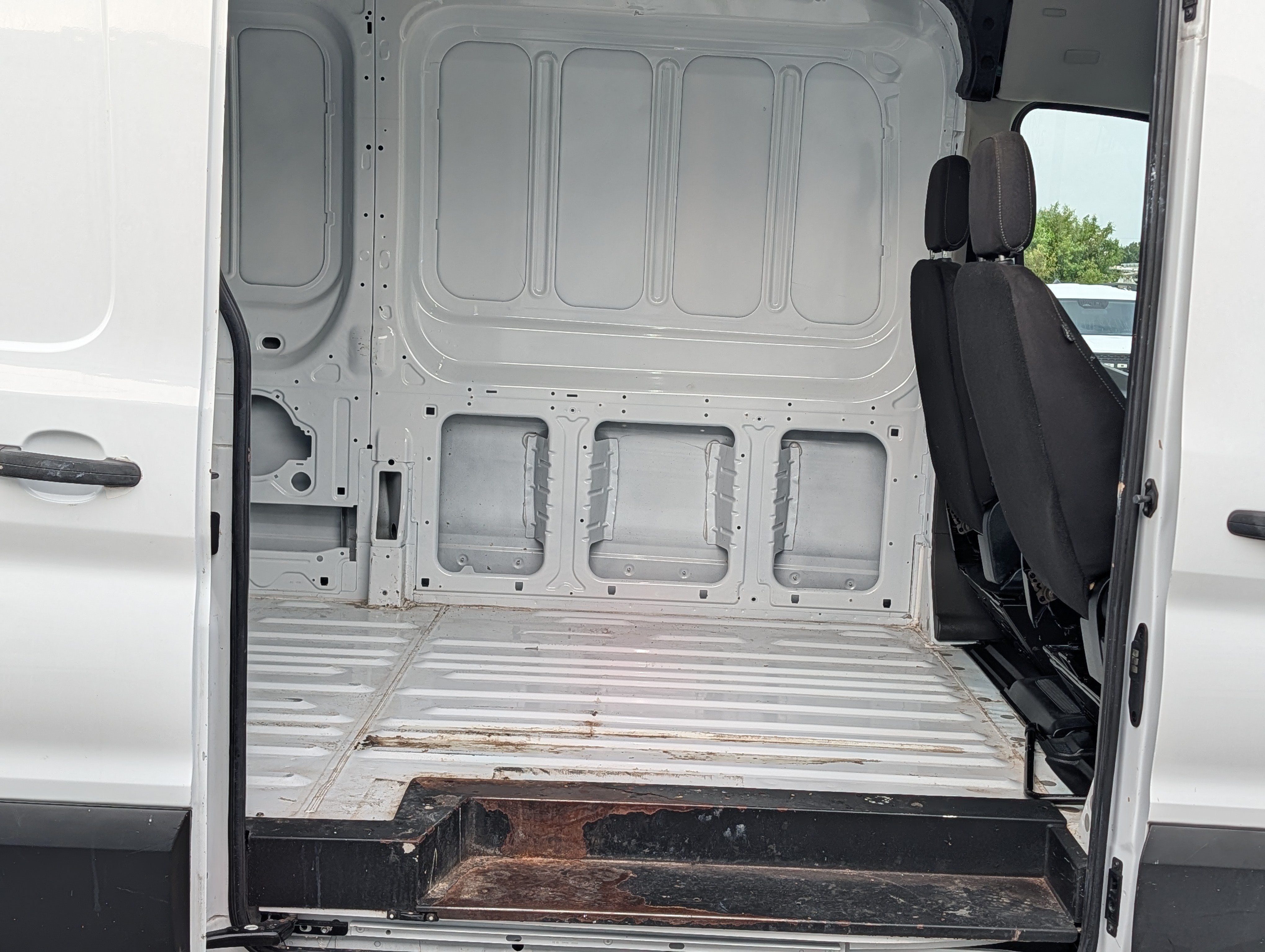 Certified 2022 Ford Transit 350 148 High Roof AWD image 15