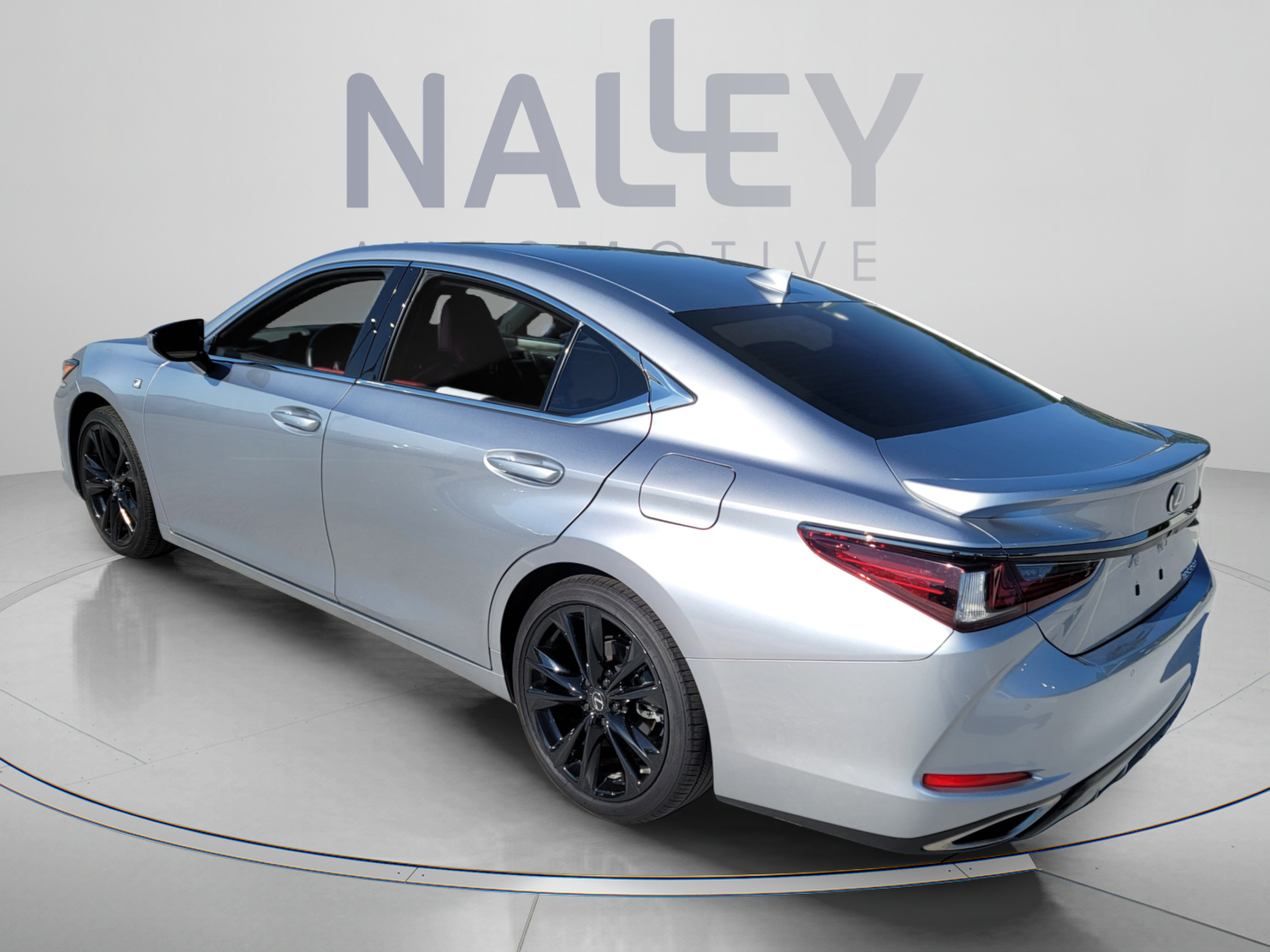 Used 2025 Lexus ES 350 F Sport w/ Accessory Package (Z2) FWD image 3