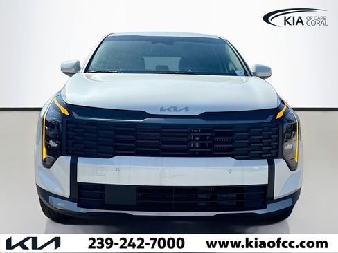 New 2026 Kia Sportage LX image 8