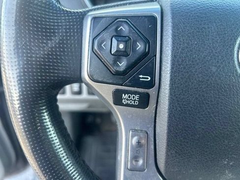 Used 2015 Toyota Tacoma 4x4 Double Cab w/ SR5 Package image 12