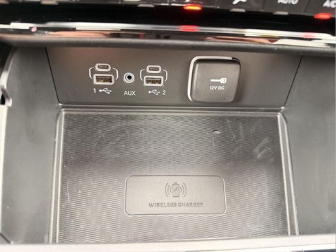 Used 2025 Jeep Grand Cherokee L Altitude RWD image 24