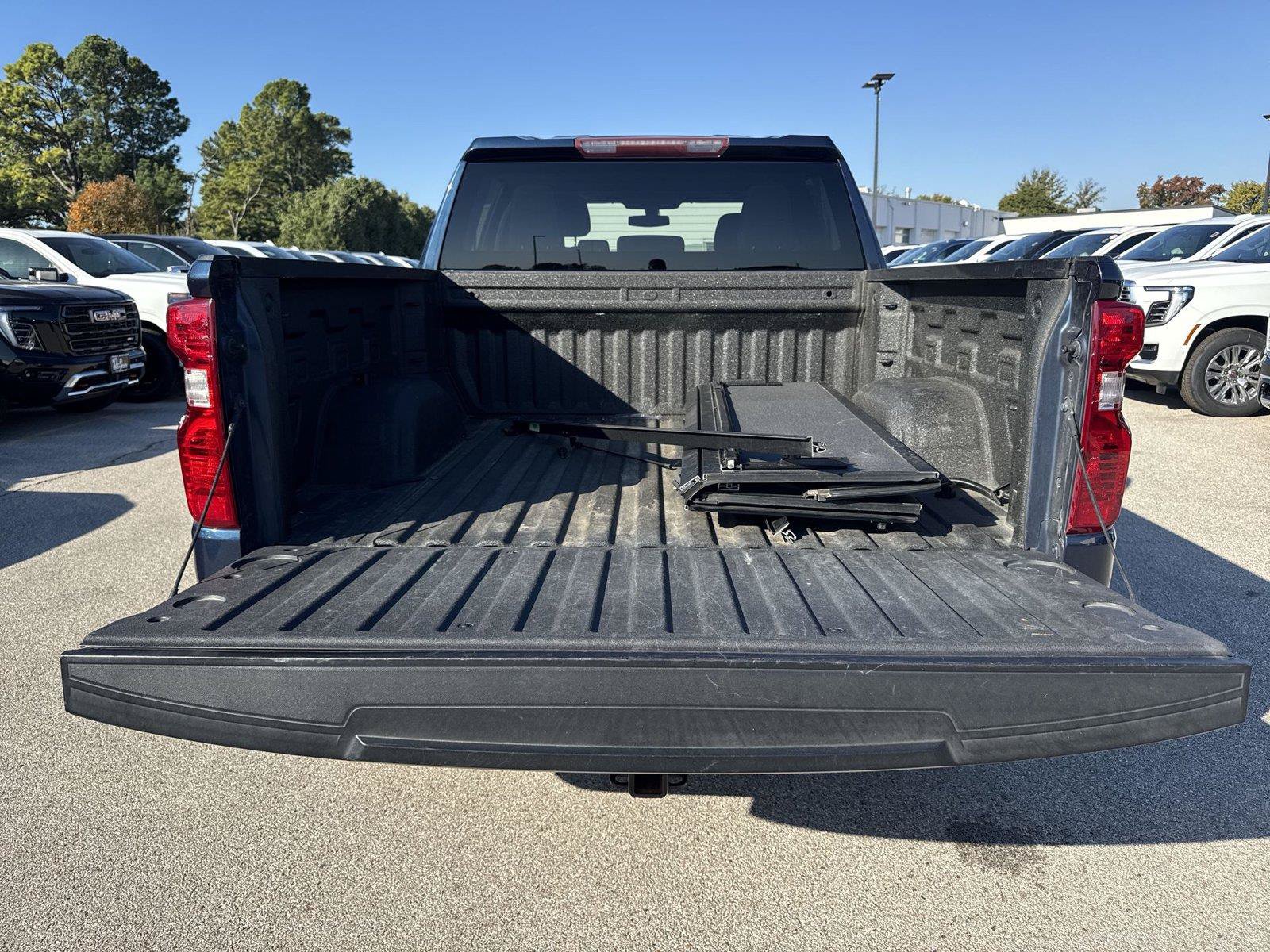 Used 2020 Chevrolet Silverado 1500 LT w/ All-Star Edition AWD/4WD image 24