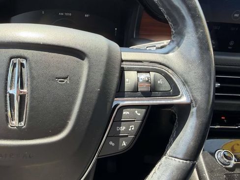 Certified 2023 Lincoln Nautilus Reserve w/ Luxury Package AWD/4WD image 28