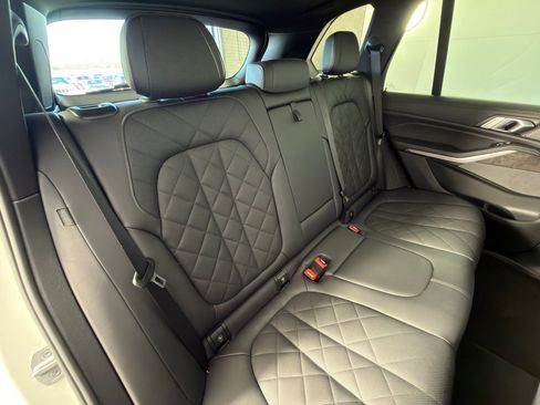 Used 2025 BMW X5 xDrive40i image 29