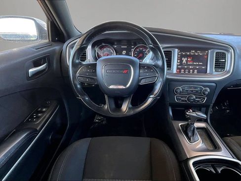 Used 2022 Dodge Charger R/T RWD image 8