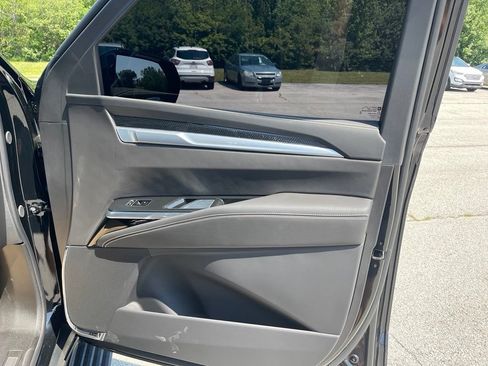 Used 2025 Cadillac Escalade V w/ LPO, ONYX Package AWD/4WD image 20
