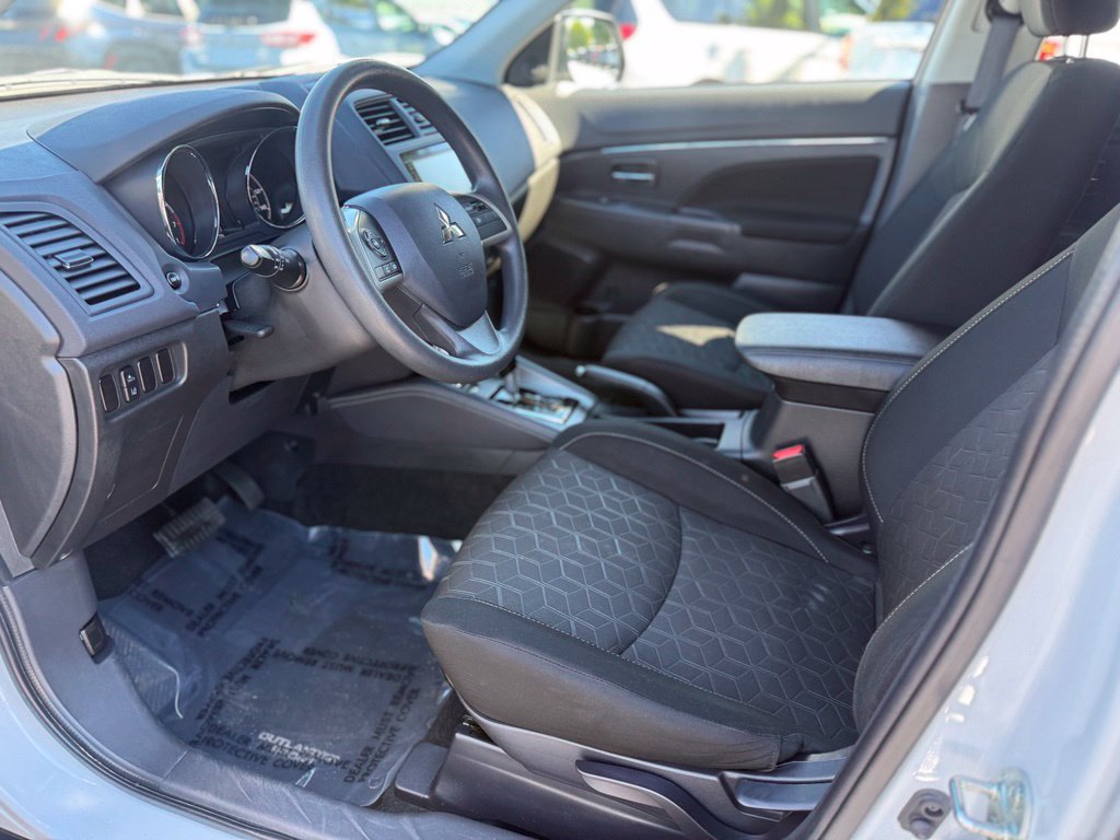 Used 2025 Mitsubishi Outlander Sport ES AWD/4WD image 15