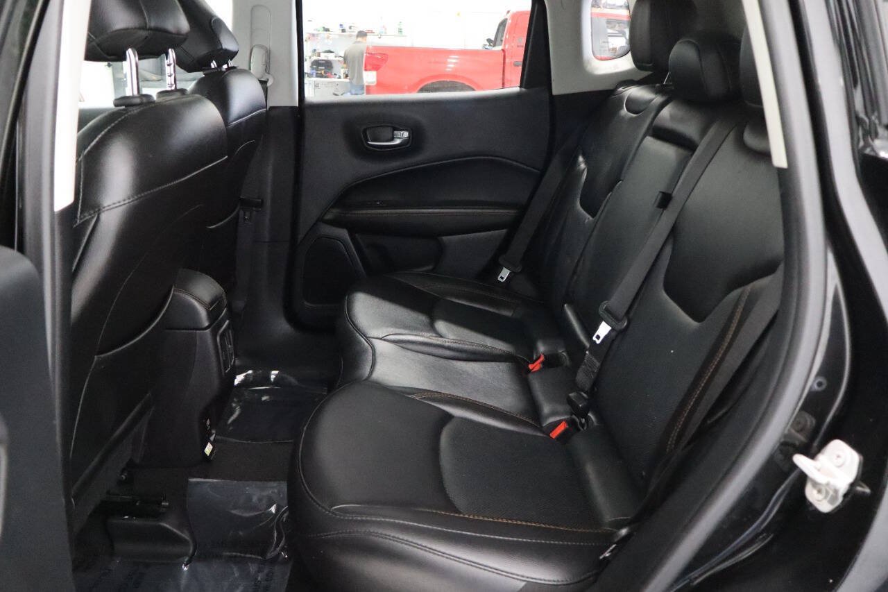 Used 2020 Jeep Compass Limited AWD/4WD image 13