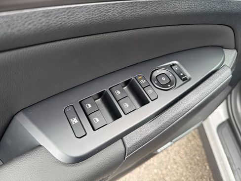 New 2026 Kia Sportage SX FWD image 18