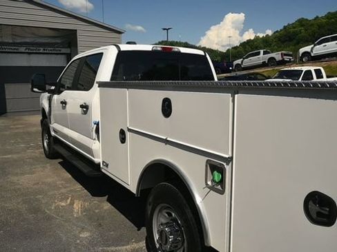 New 2026 Ford F350 XL w/ XL Chrome Package AWD/4WD image 10