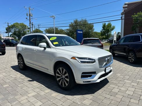 Used 2025 Volvo XC90 B5 Core w/ Protection Package Premier AWD/4WD image 41