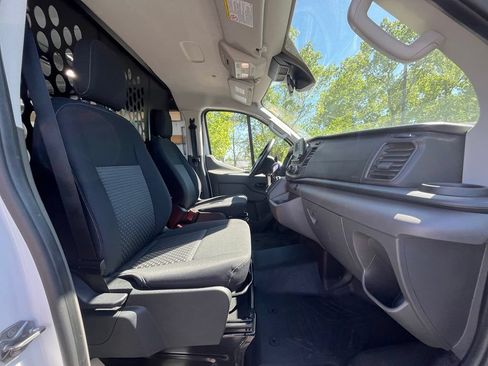 Used 2025 Ford Transit 250 Low Roof w/ Exterior Upgrade Package RWD image 12