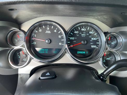 Used 2009 Chevrolet Silverado 2500 LT w/ Interior Plus Package AWD/4WD image 36
