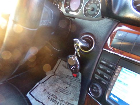 Used 2009 Mercedes-Benz CLK 550 Cabriolet w/ Premium I Pkg image 54