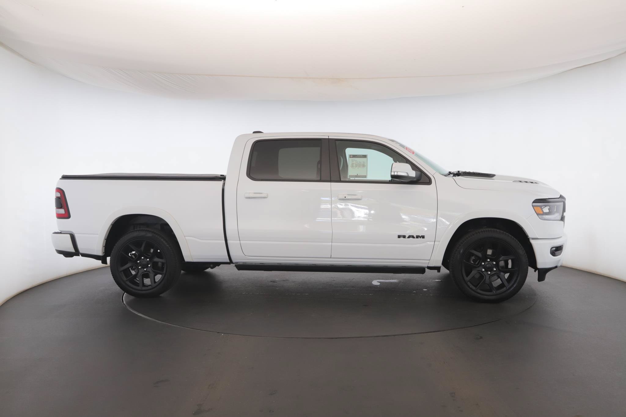 Used 2022 RAM 1500 Laramie AWD/4WD image 24
