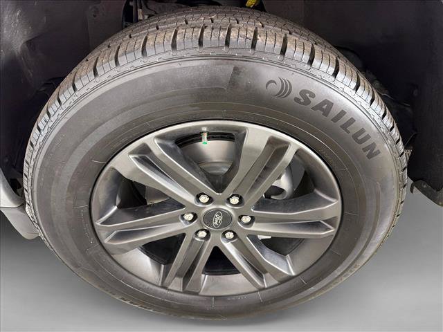 Used 2021 Ford F150 Lariat w/ Equipment Group 502A High AWD/4WD image 12
