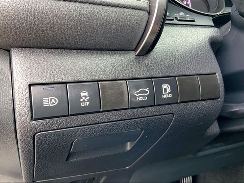 Used 2023 Toyota Camry SE image 36