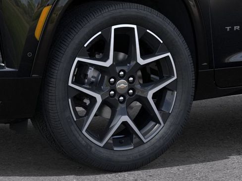 New 2026 Chevrolet Traverse High Country w/ LPO, Floor Liner Package FWD image 9