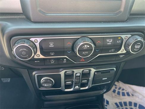 Used 2020 Jeep Wrangler Unlimited Sport image 18