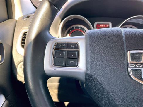 Used 2014 Dodge Journey SXT w/ Flexible Seating Group image 22
