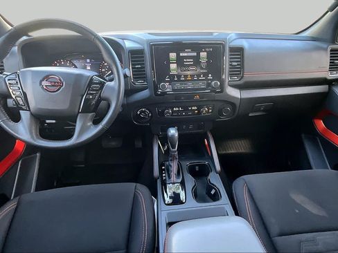 Used 2022 Nissan Frontier PRO-4X w/ Technology Package AWD/4WD image 15