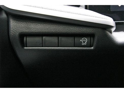 New 2026 Nissan Kicks SV image 17