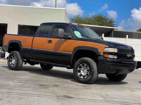 Used 2001 Chevrolet Silverado 2500 LT w/ Snow Plow Prep Pkg image 7