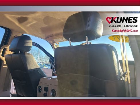 Used 2015 Ford F350 King Ranch w/ King Ranch w/Chrome Package image 34