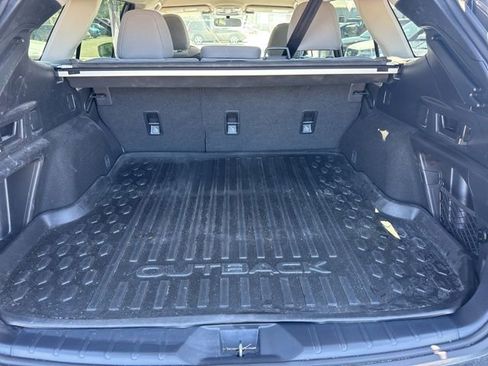 Used 2023 Subaru Outback Premium AWD/4WD image 11