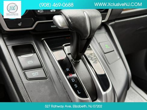 Used 2018 Honda CR-V Touring image 18