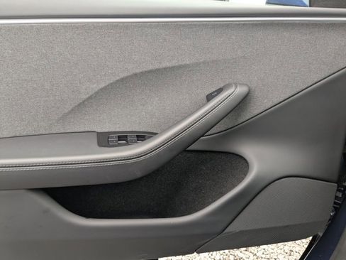 Used 2025 Tesla Model 3 Long Range image 23