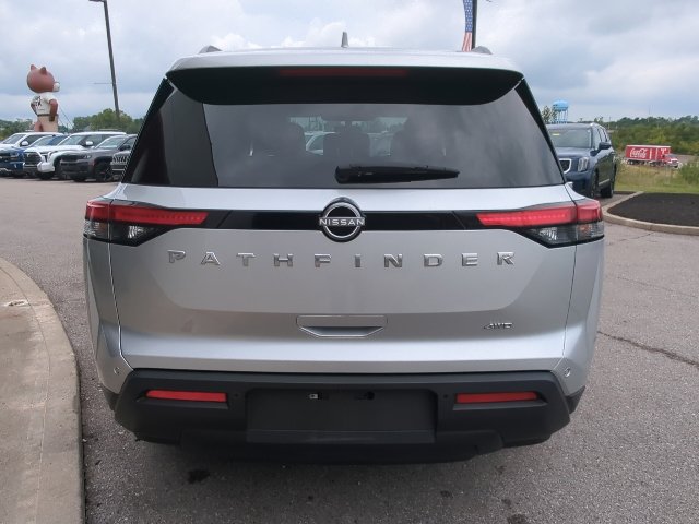 Used 2025 Nissan Pathfinder SV AWD/4WD image 30
