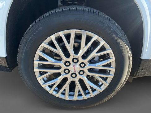 New 2026 GMC Acadia Denali w/ Super Cruise Package image 15