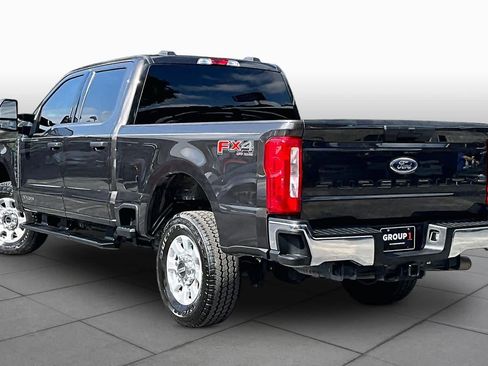Used 2024 Ford F250 XLT w/ FX4 Off-Road Package AWD/4WD image 12