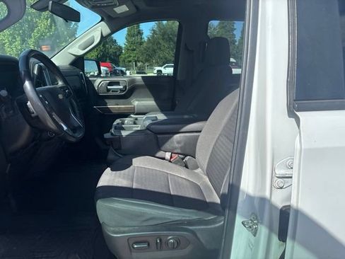 Used 2021 Chevrolet Silverado 1500 LT AWD/4WD image 9