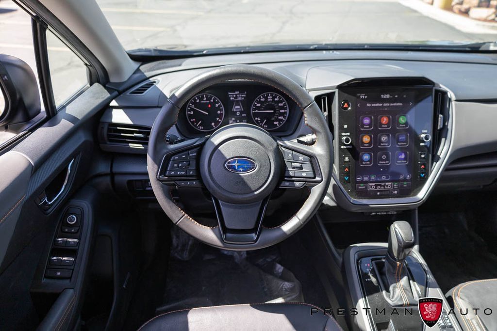 Used 2025 Subaru Crosstrek 2.5i Limited w/ Popular Package #3A AWD/4WD image 2